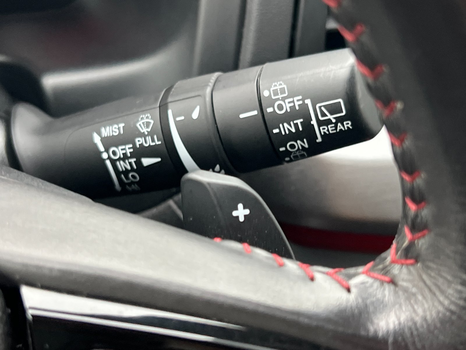 Used 2025 Honda Odyssey Sport-L image 32