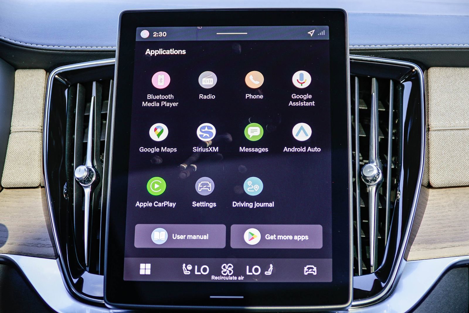 Certified 2026 Volvo XC90 B6 Plus w/ Protection Package image 16