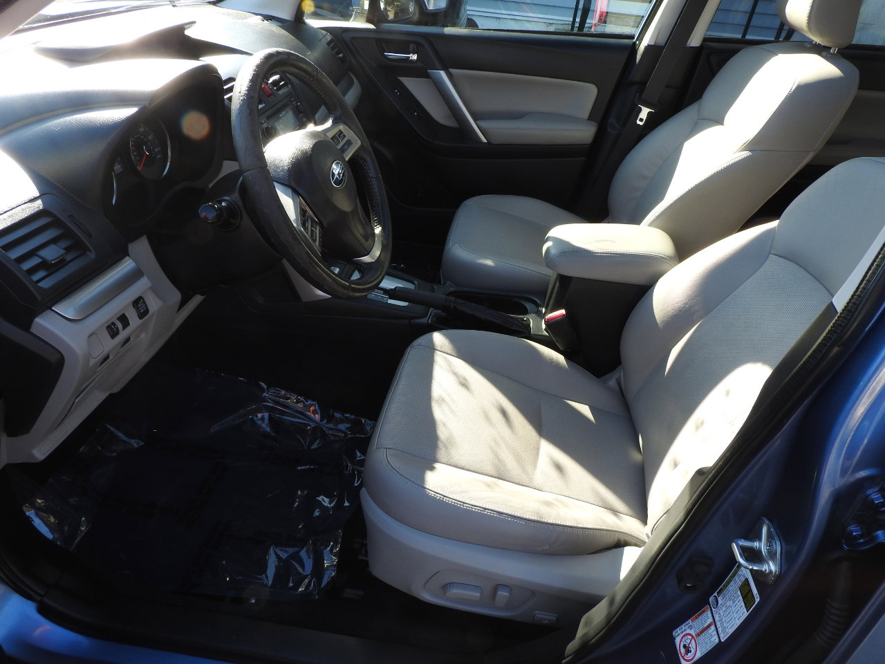 Used 2015 Subaru Forester 2.5i Limited AWD/4WD image 6