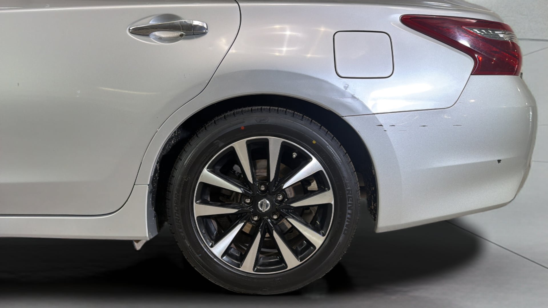 Used 2018 Nissan Altima 2.5 SL FWD image 37