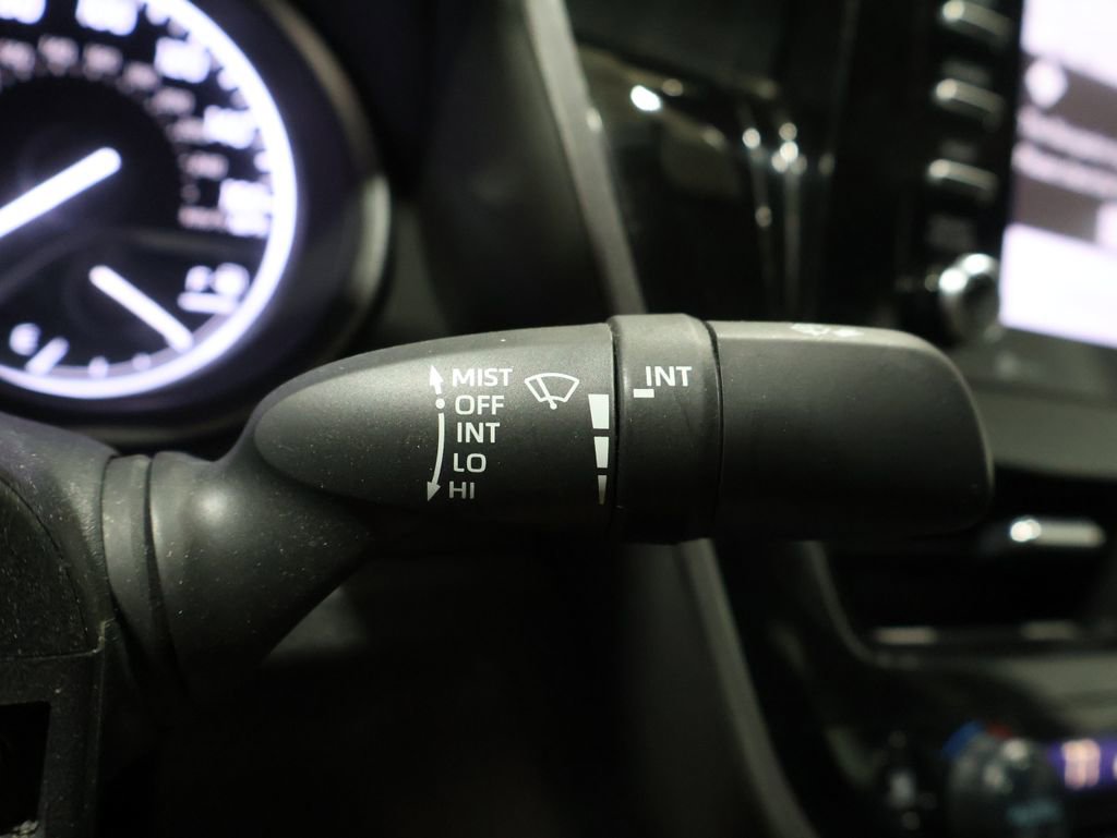 Used 2023 Toyota Camry SE image 37