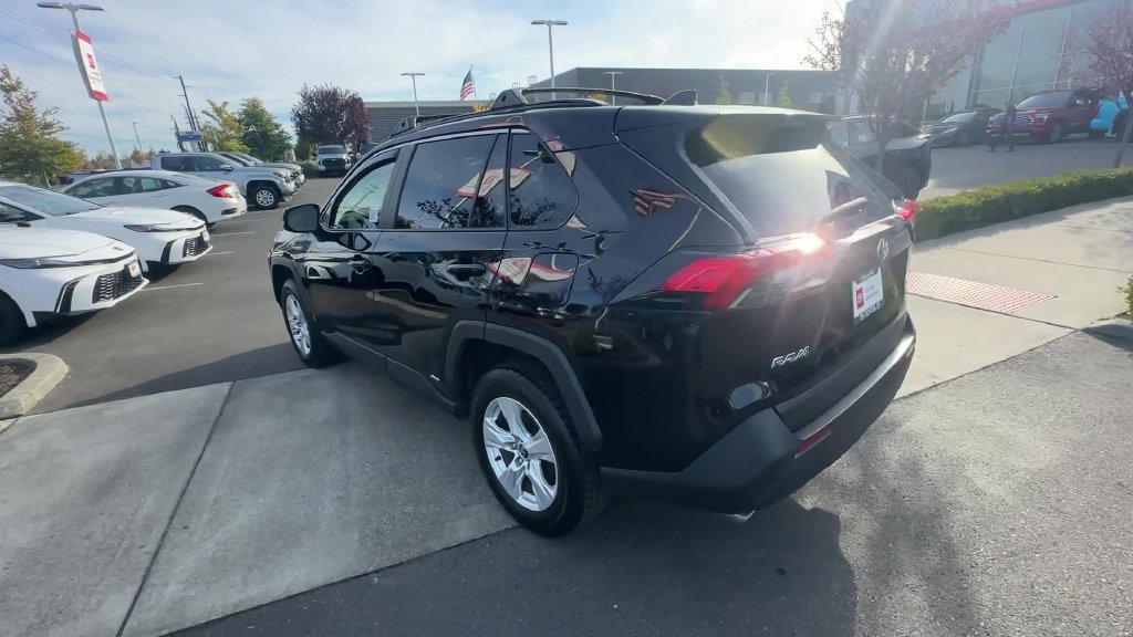 Used 2021 Toyota RAV4 XLE w/ Convenience Package AWD/4WD image 31