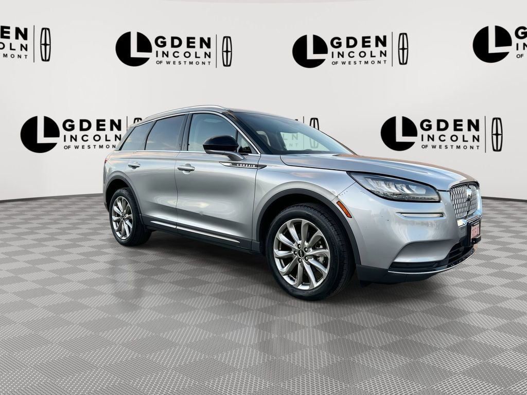 Used 2022 Lincoln Corsair AWD w/ Premium Package image 2