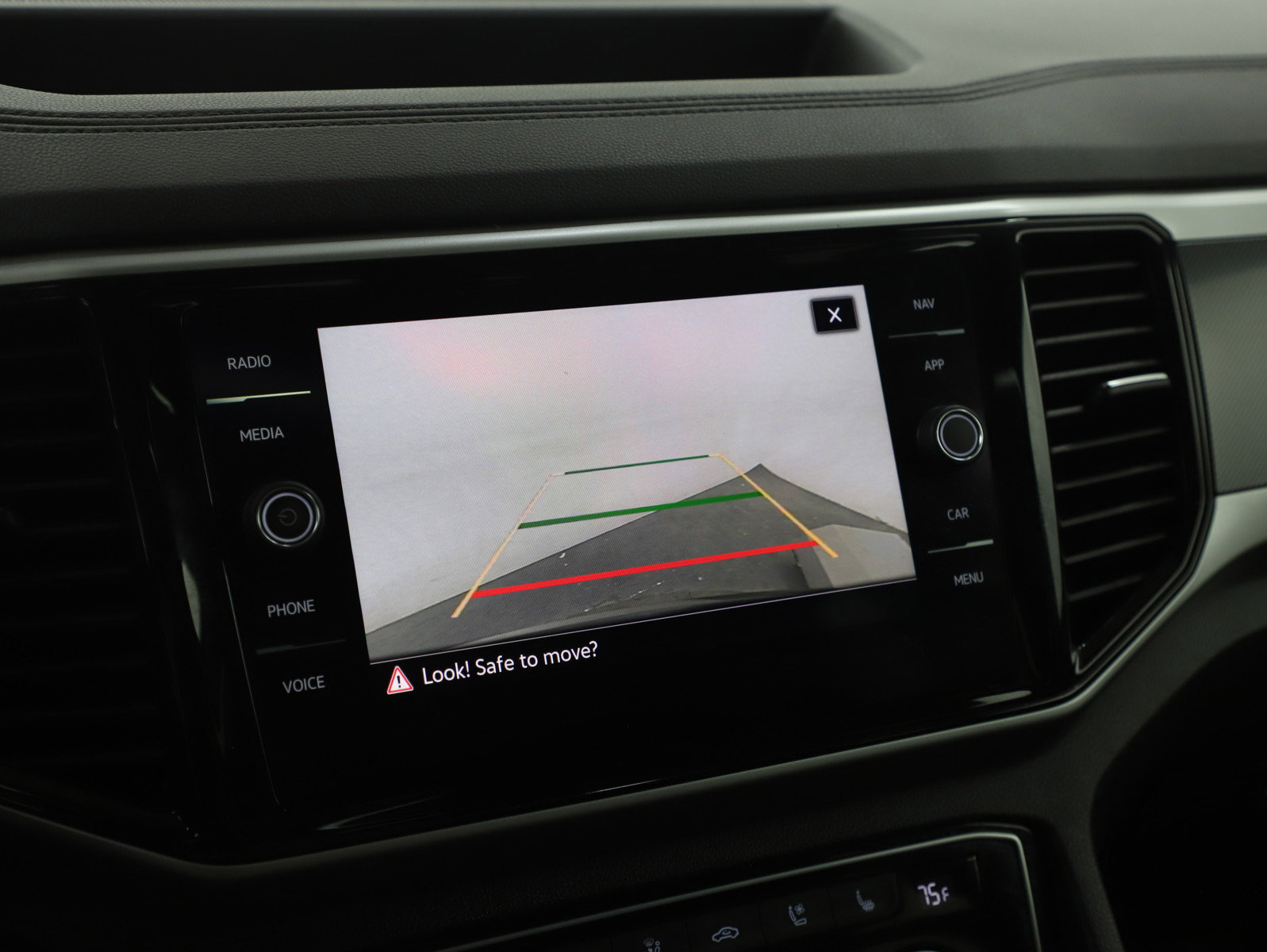 Used 2021 Volkswagen Atlas SEL Premium w/ MDO Package (Bench Seat) image 34