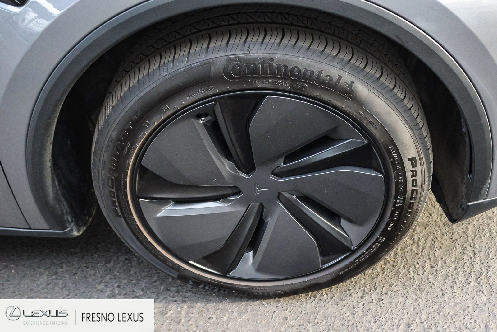 Used 2026 Tesla Model Y 2WD image 9