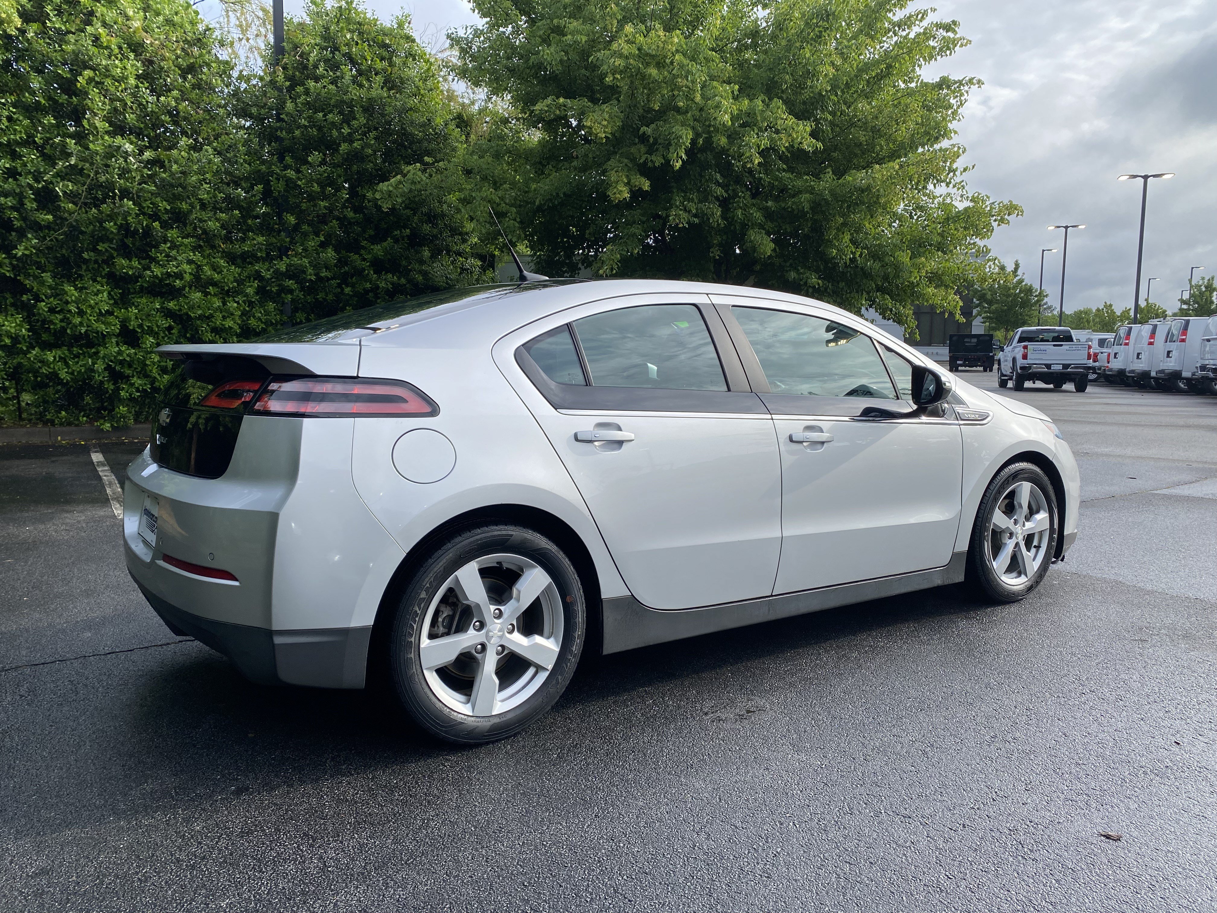 Used 2012 Chevrolet Volt Premium w/ Premium Trim Package FWD image 9