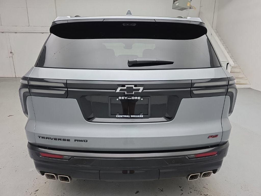 Used 2026 Chevrolet Traverse RS AWD/4WD image 11