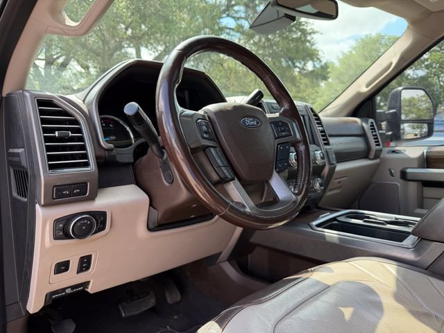 Used 2019 Ford F250 Limited AWD/4WD image 9