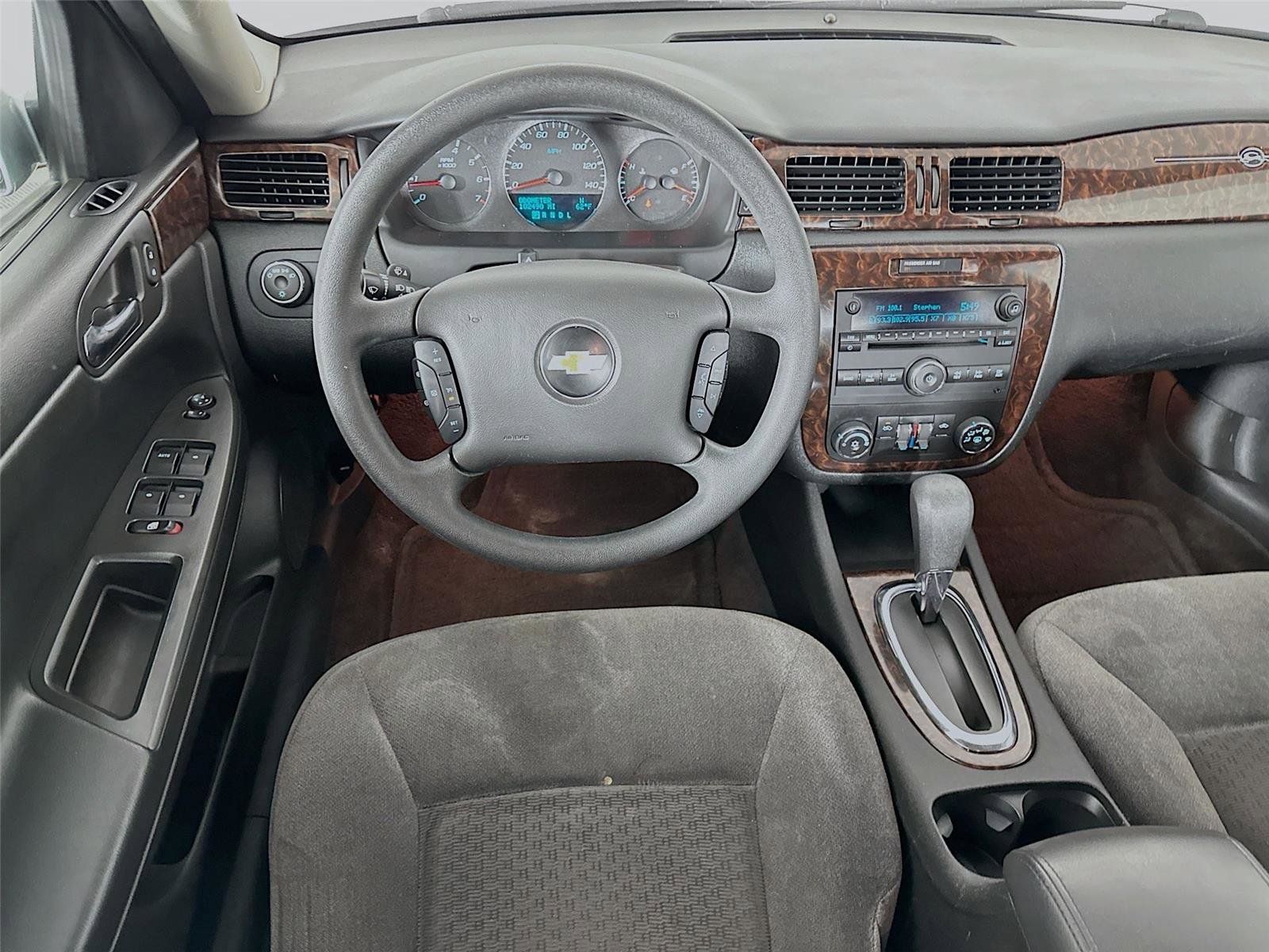 Used 2015 Chevrolet Impala LT image 21