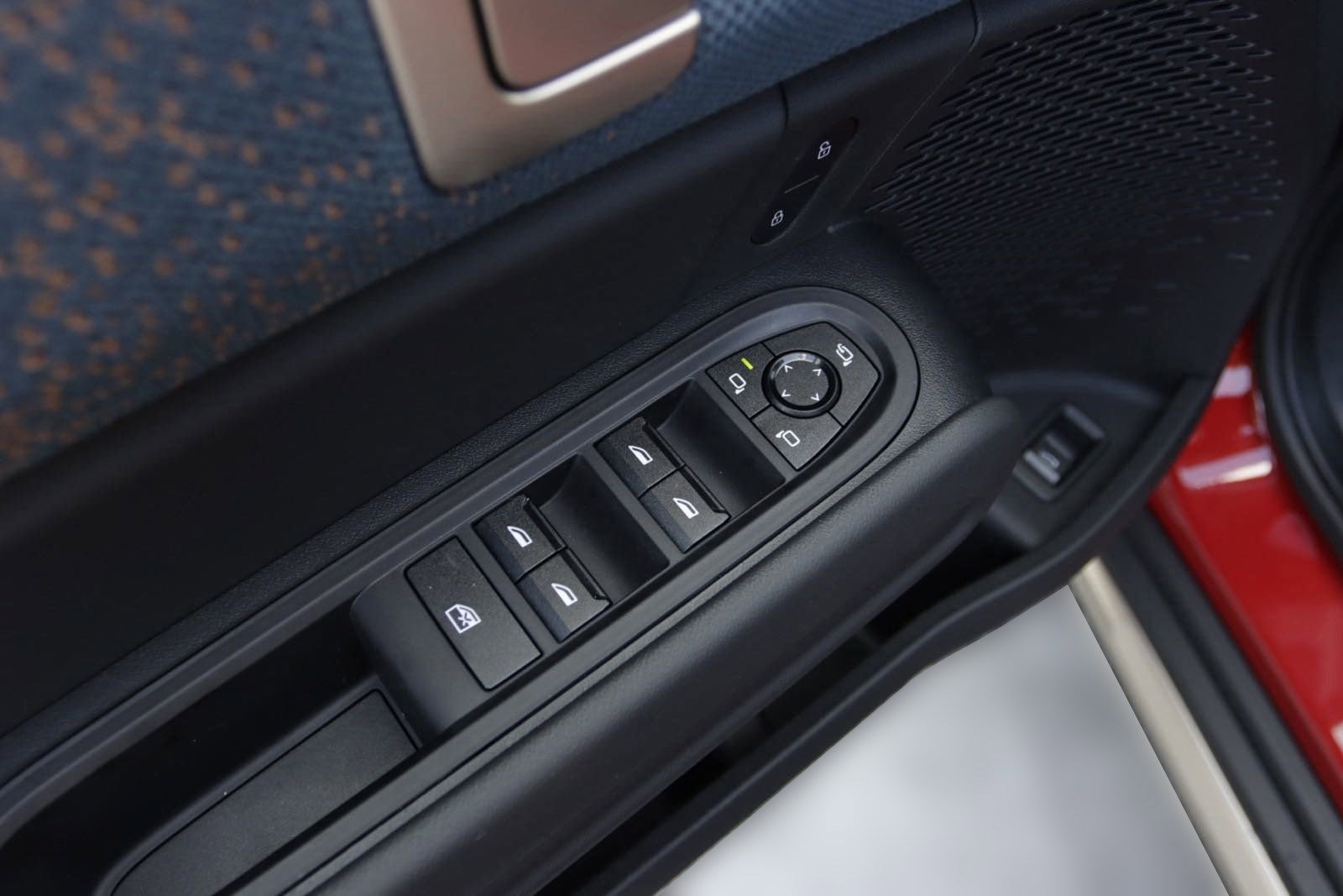 Used 2025 MINI Cooper Countryman S w/ Comfort Package Max image 11