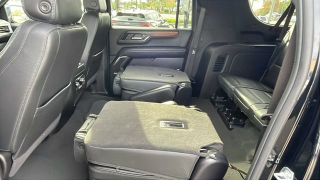 Used 2025 GMC Yukon XL Denali image 12