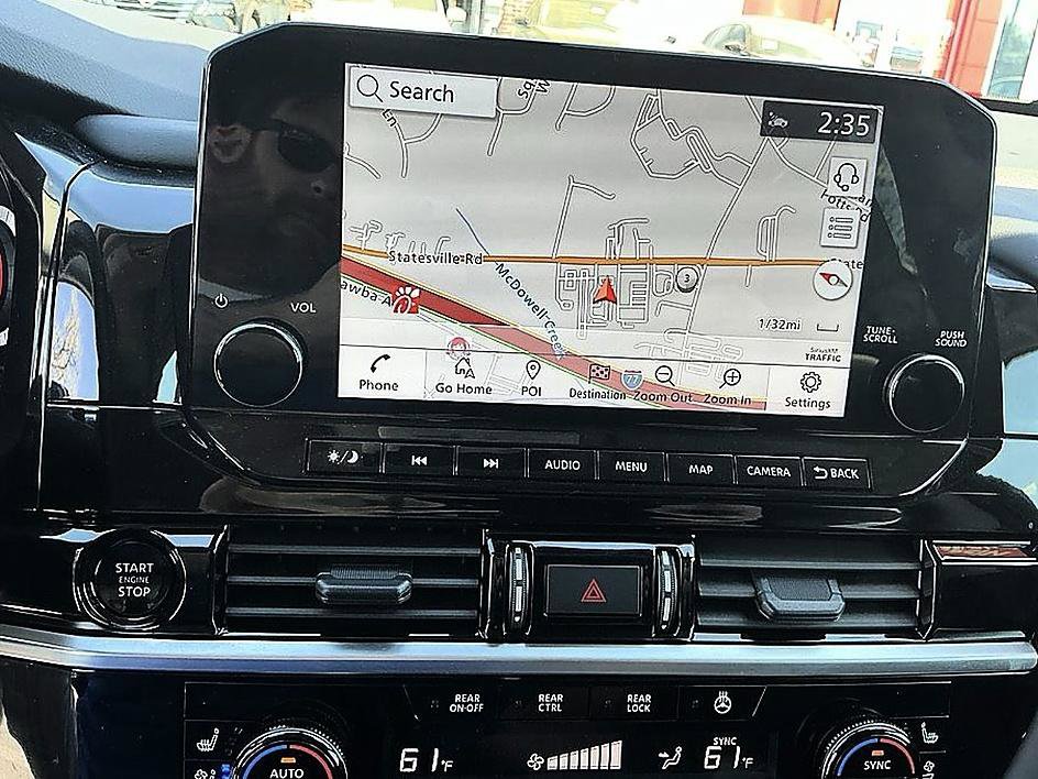 Certified 2025 Nissan Pathfinder Platinum image 13