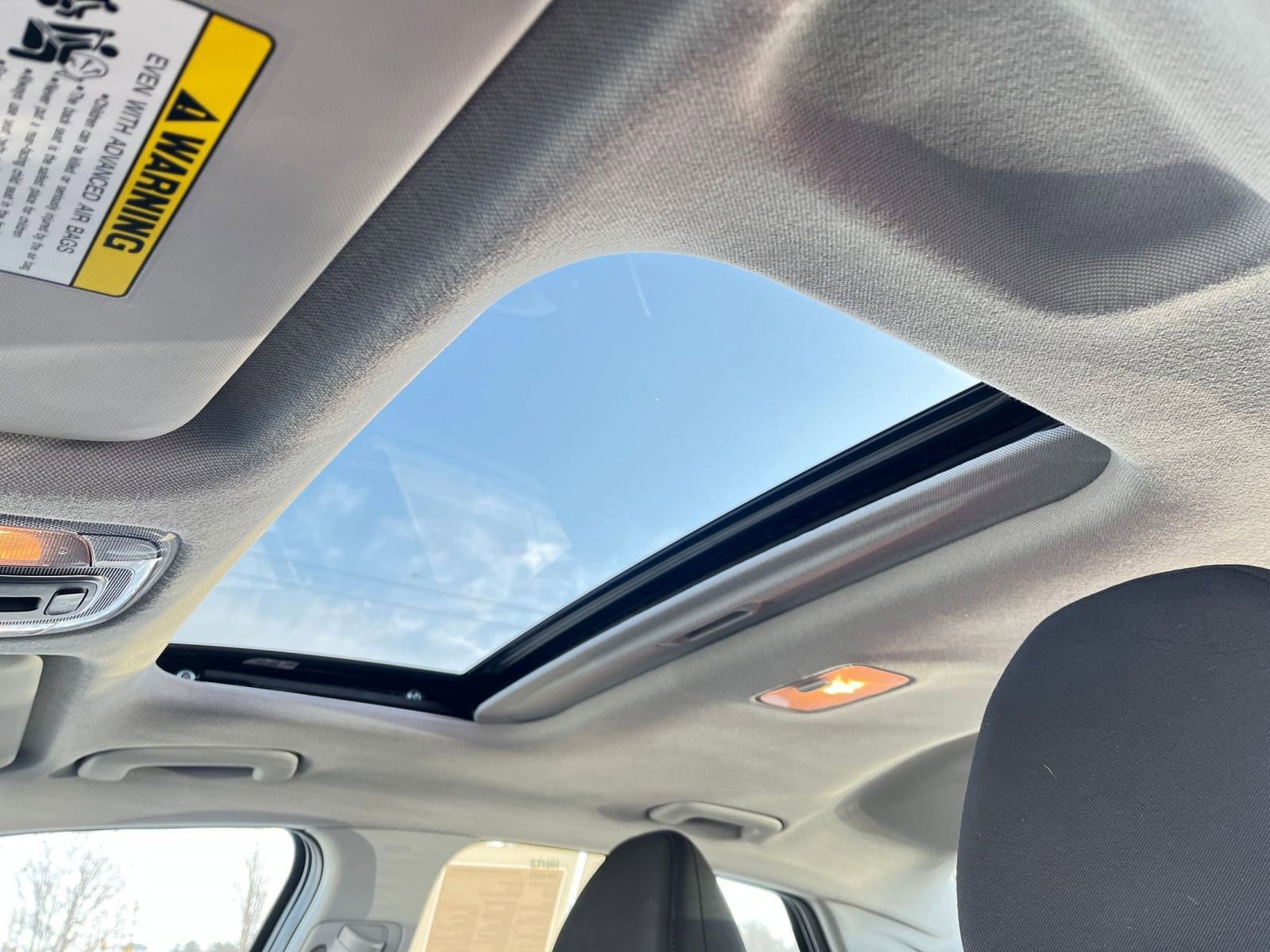 Used 2025 Hyundai Elantra SEL image 28