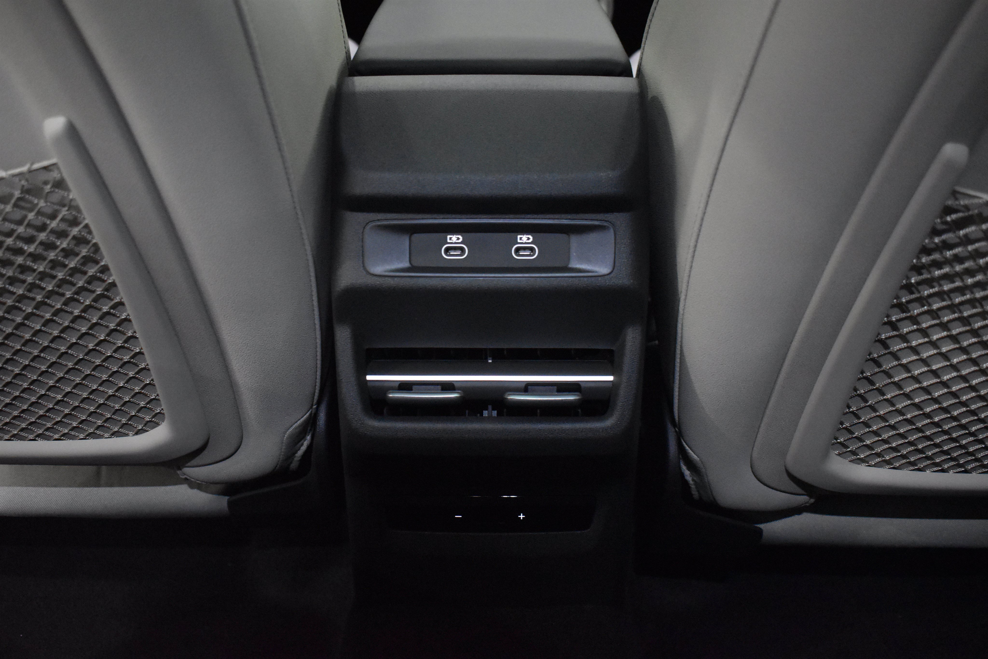 New 2026 Audi Q3 quattro 2.0T AWD/4WD image 28