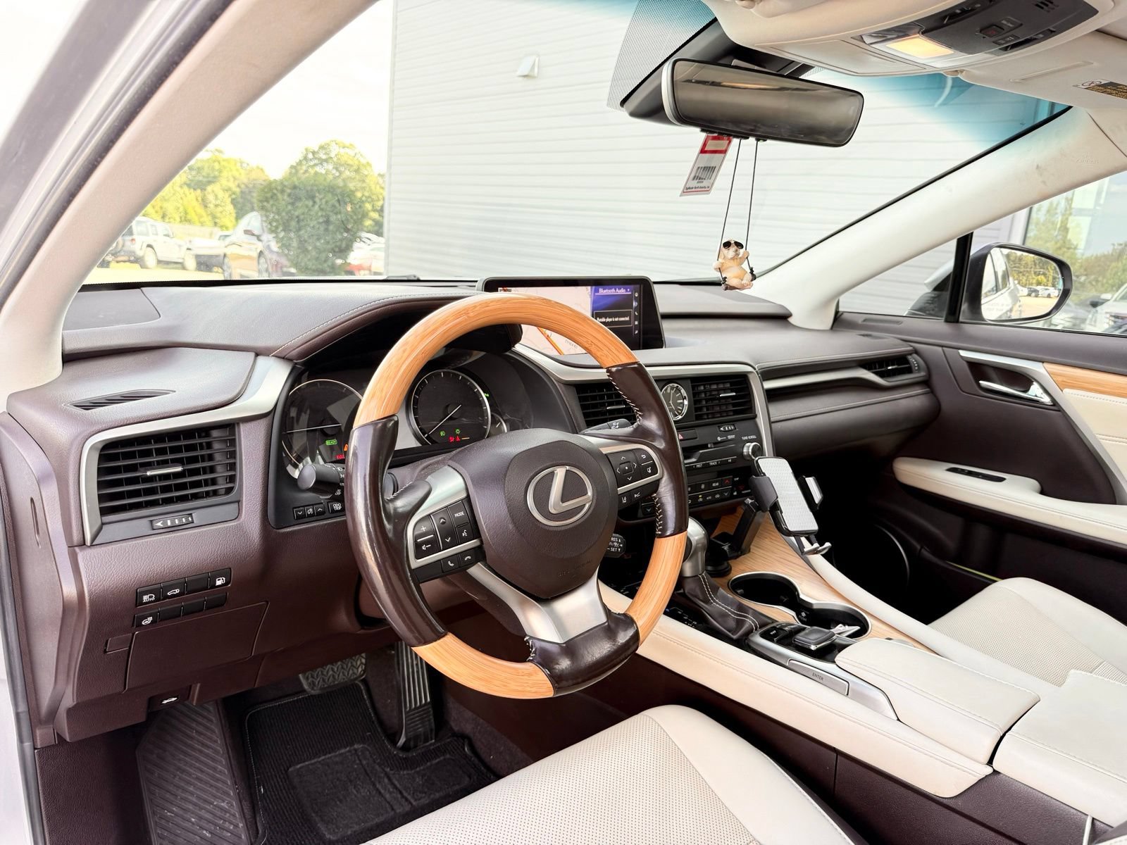 Used 2018 Lexus RX 450hL Premium w/ Premium Package AWD/4WD image 17