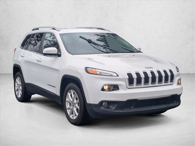 Used 2016 Jeep Cherokee Latitude image 3