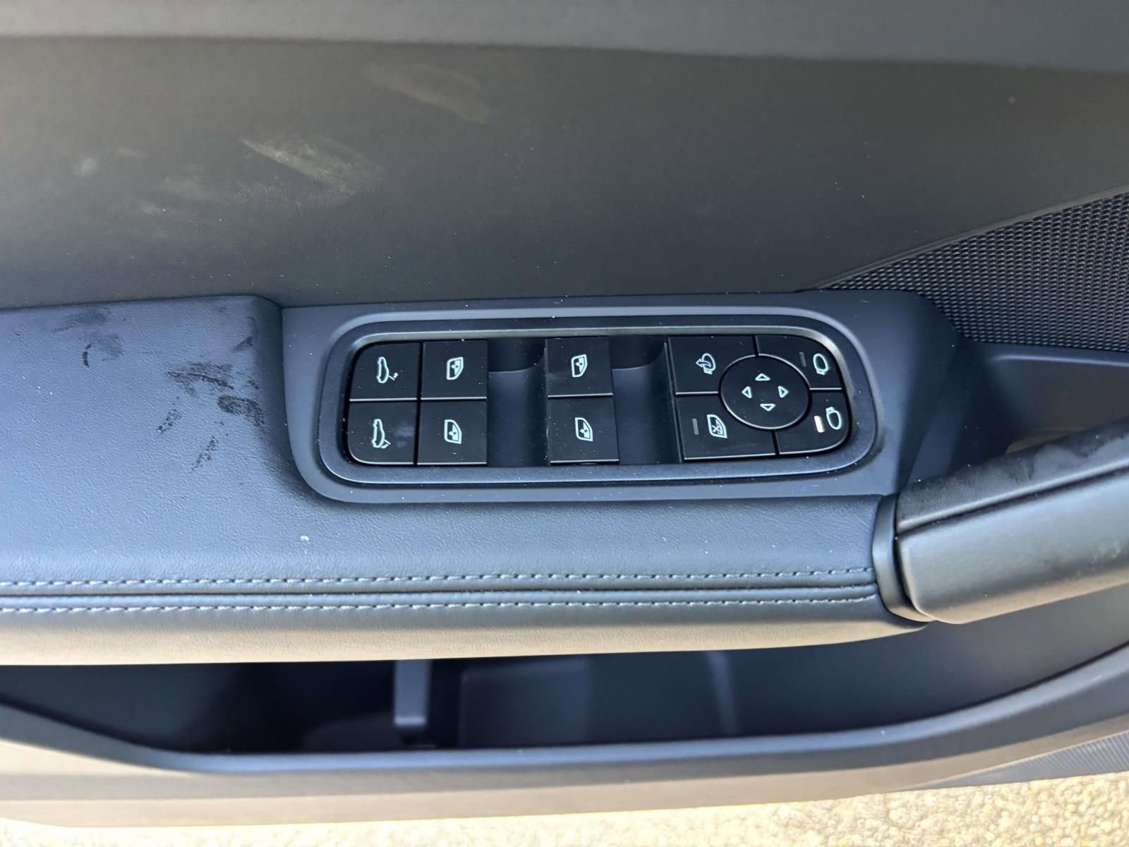 New 2026 Porsche Cayenne S AWD/4WD image 25