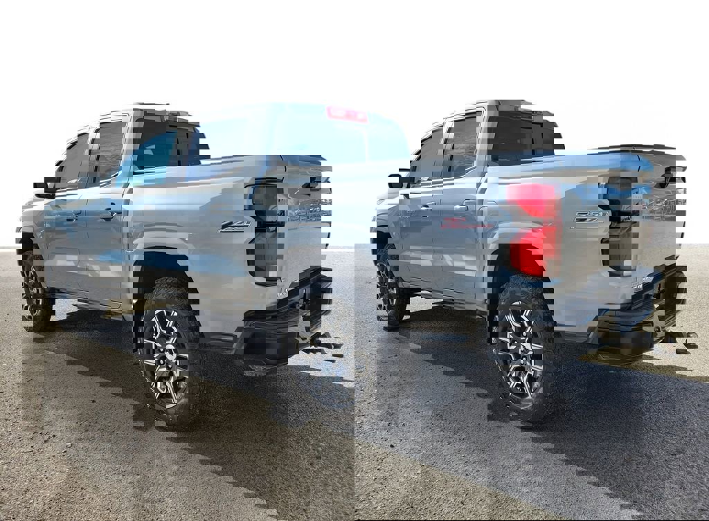 Used 2024 Chevrolet Colorado Z71 w/ Z71 Convenience Package 2 image 3