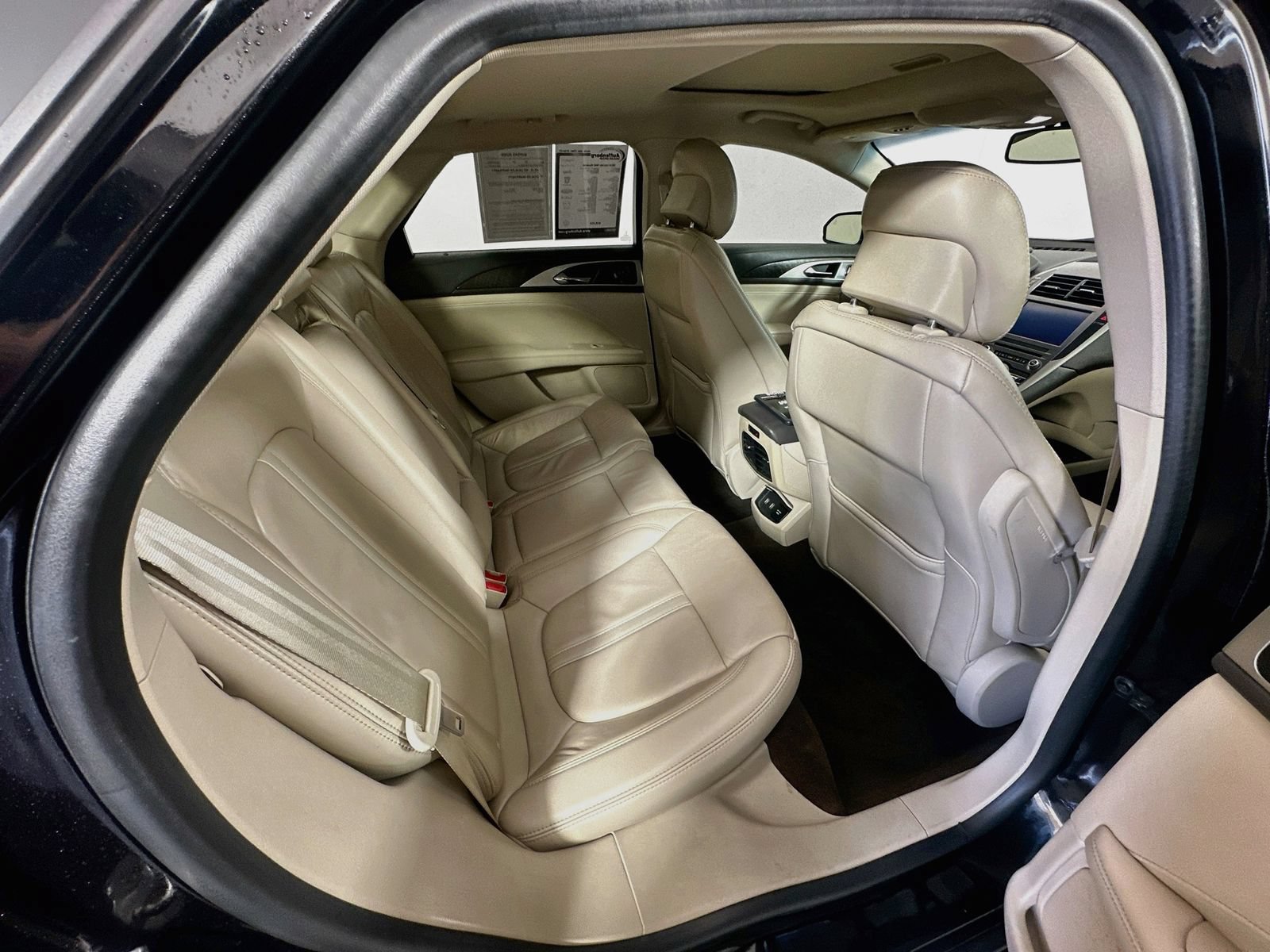 Used 2019 Lincoln MKZ Reserve w/ Reserve Plus Package FWD image 28