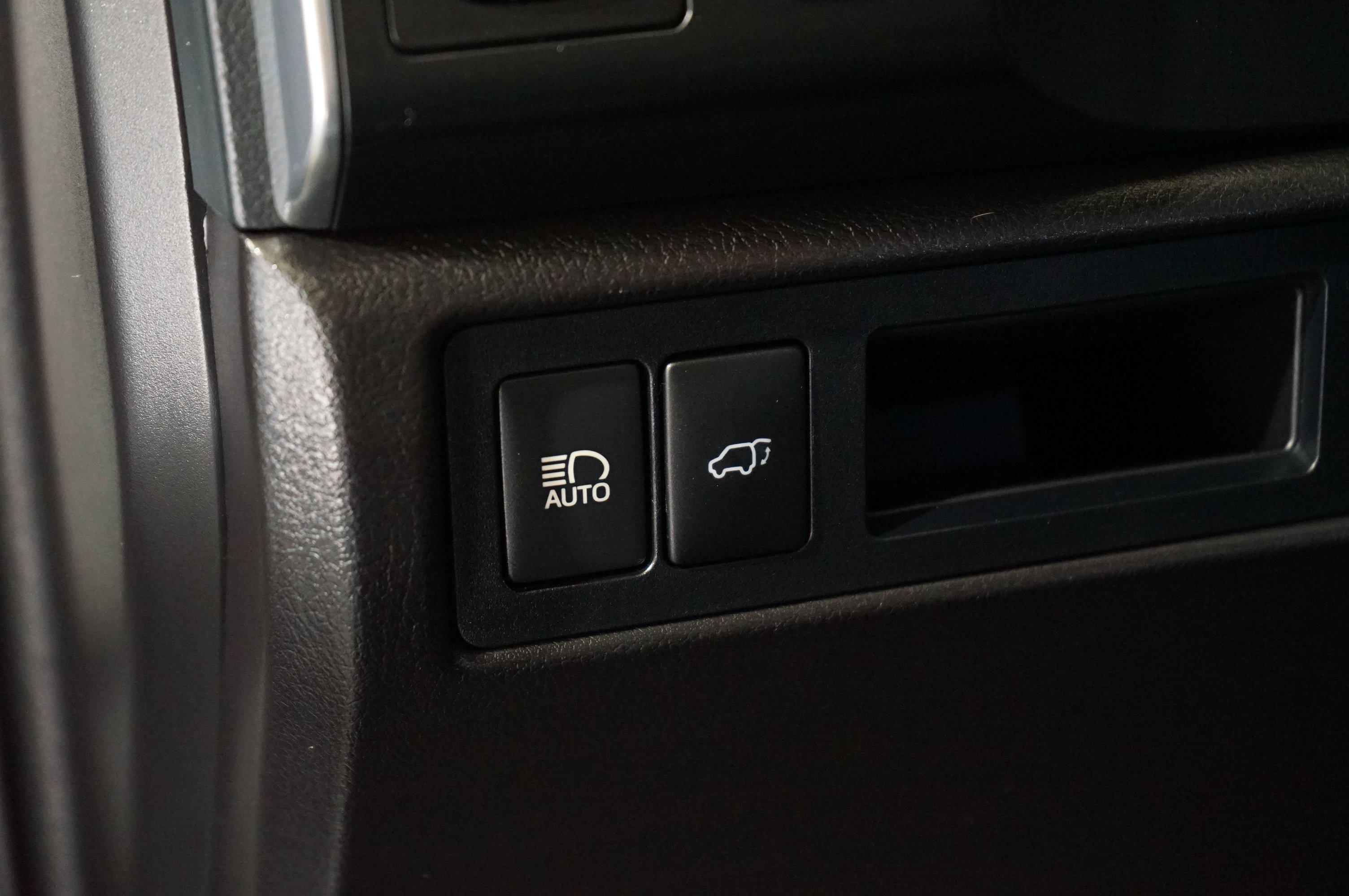 Used 2021 Toyota Sequoia TRD Pro AWD/4WD image 33