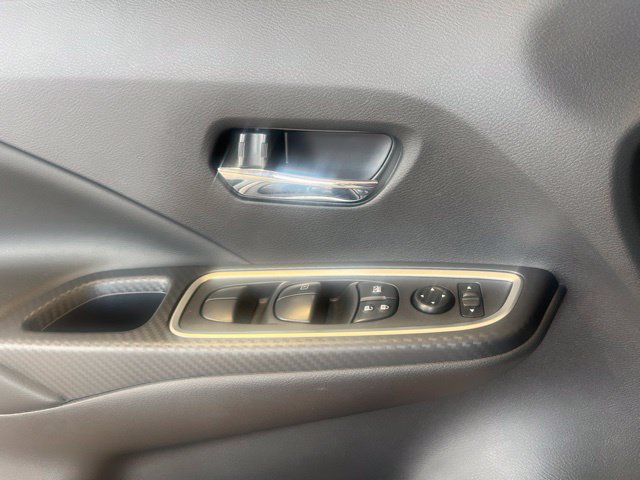 Certified 2025 Nissan Versa SR w/ Trunk Package FWD image 7