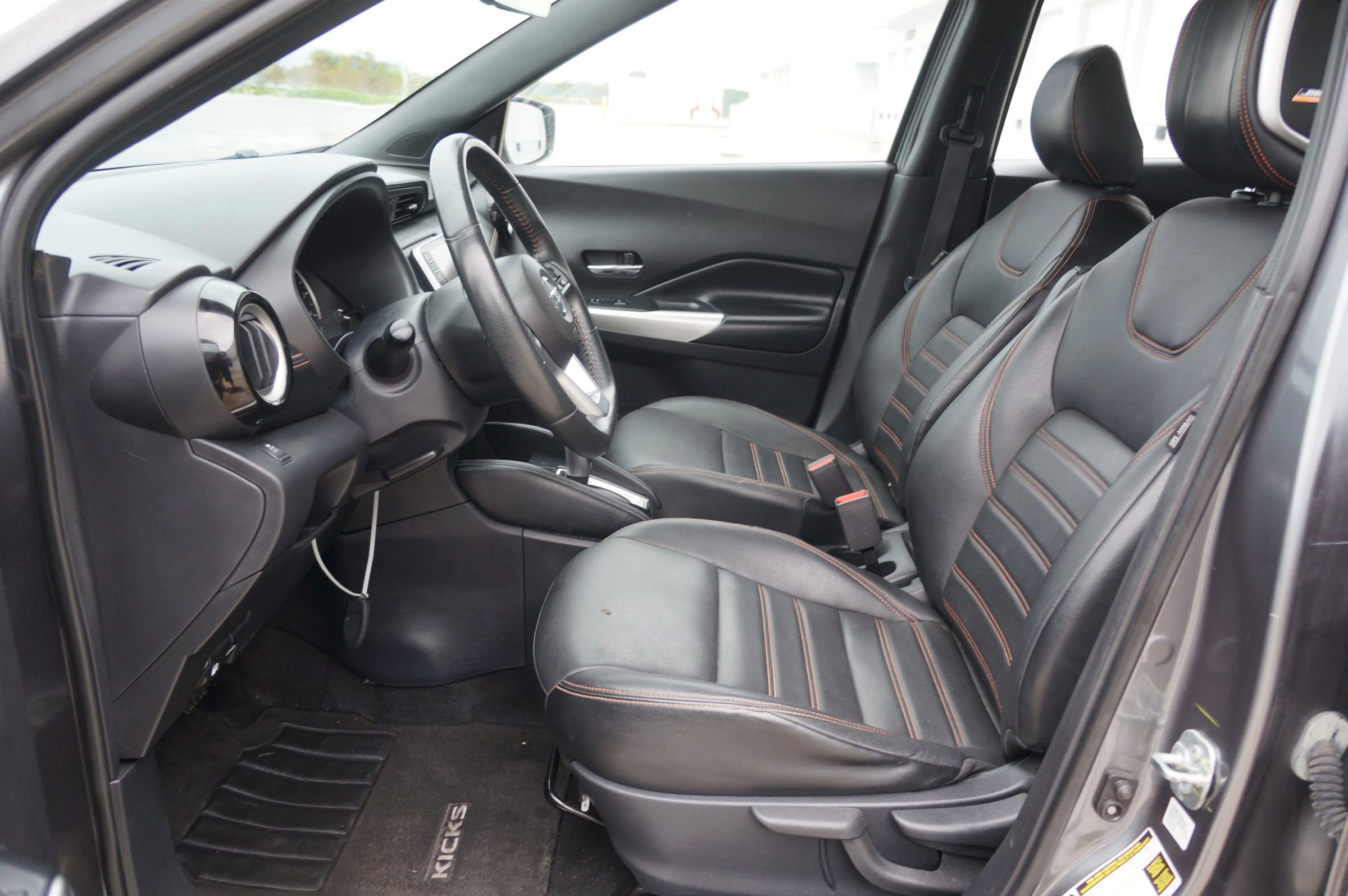 Used 2019 Nissan Kicks SR w/ SR Premium Package image 27