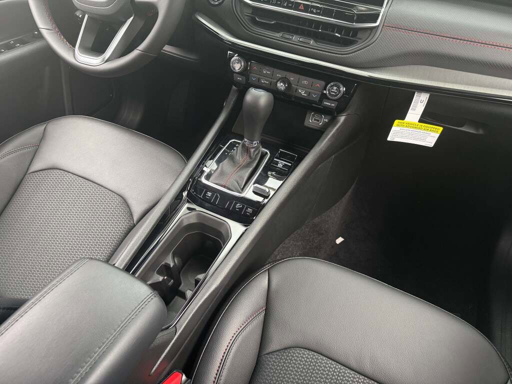 New 2026 Jeep Compass Trailhawk image 25