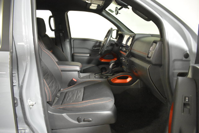 Used 2025 Nissan Frontier PRO-4X w/ Pro Convenience Package AWD/4WD image 34