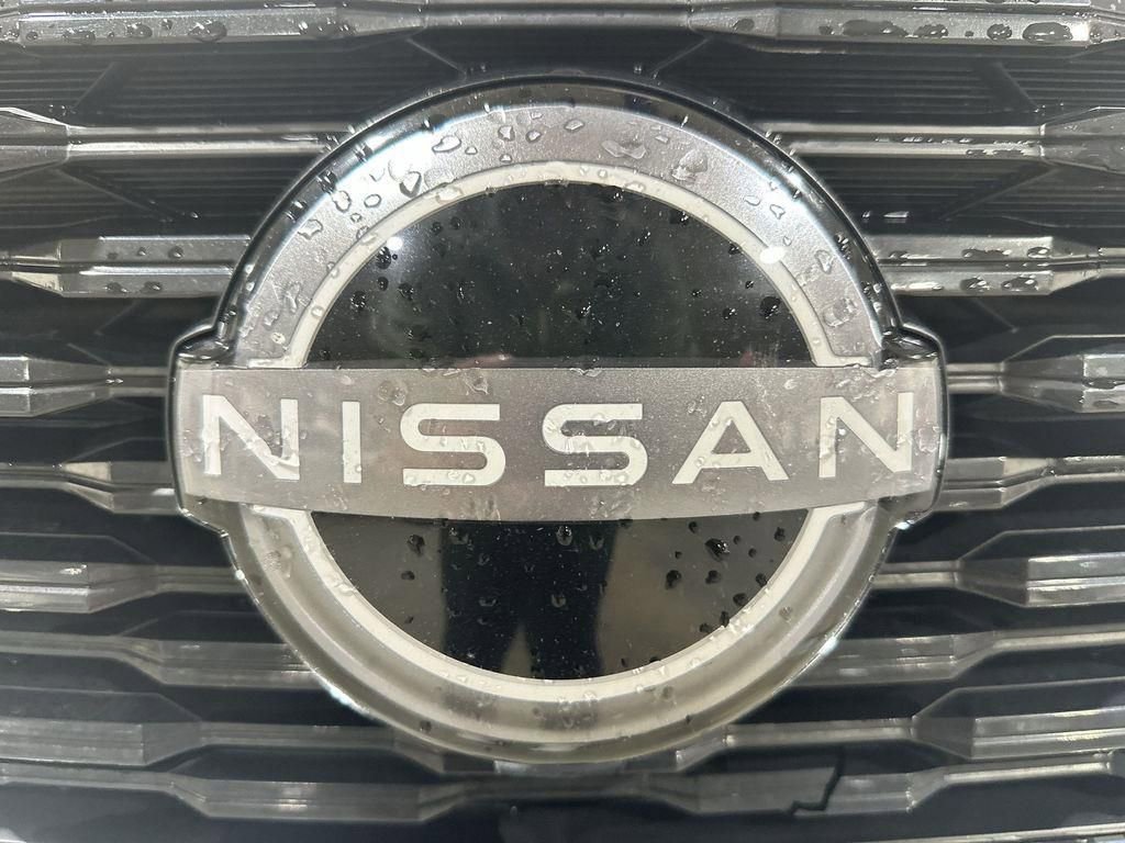 Used 2022 Nissan Rogue SV image 27