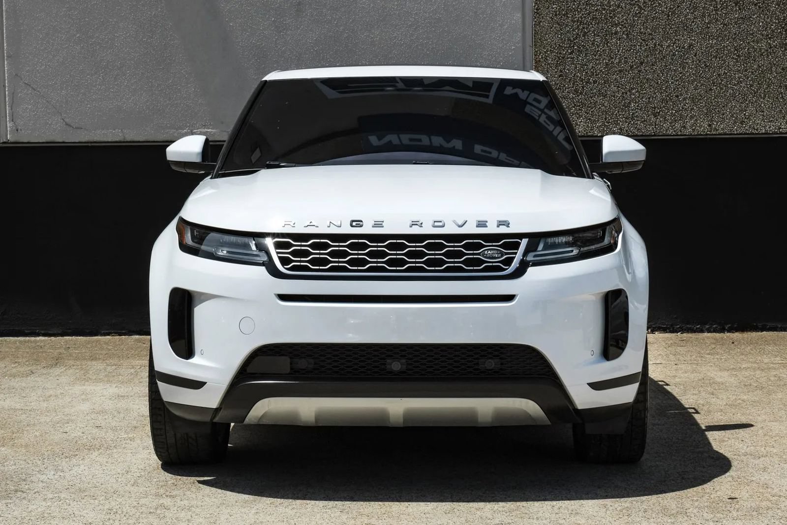 Used 2020 Land Rover Range Rover Evoque SE AWD/4WD image 7