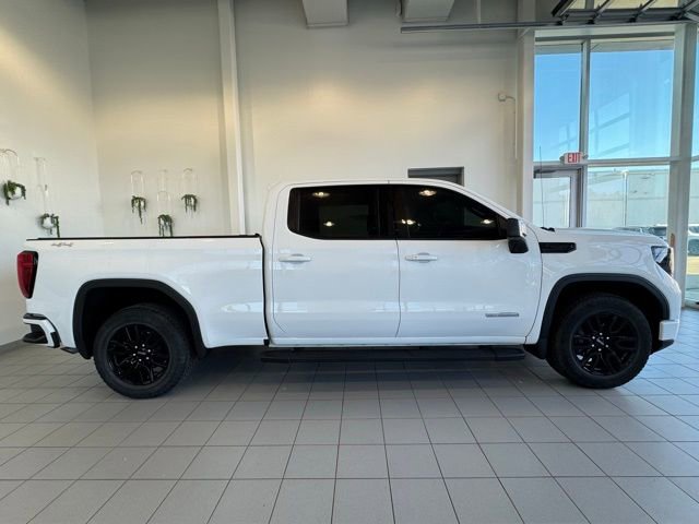 Used 2022 GMC Sierra 1500 AT4 image 32