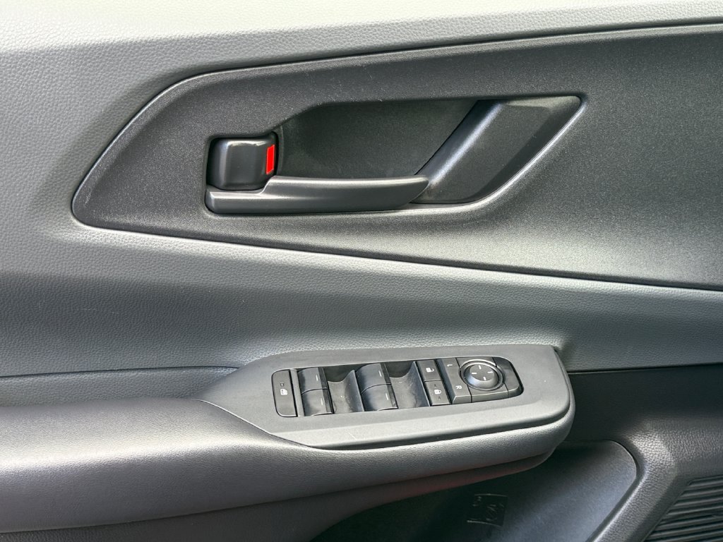 Used 2023 Toyota Prius LE FWD image 11