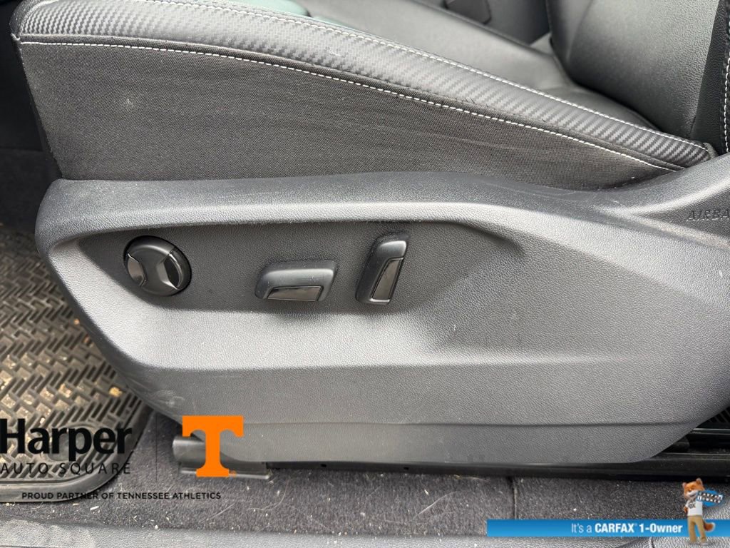 Used 2023 Volkswagen Atlas Cross Sport SE w/ Black Wheel Package image 18