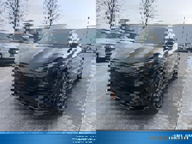 Certified 2025 Ford Mustang Mach-E GT image 3