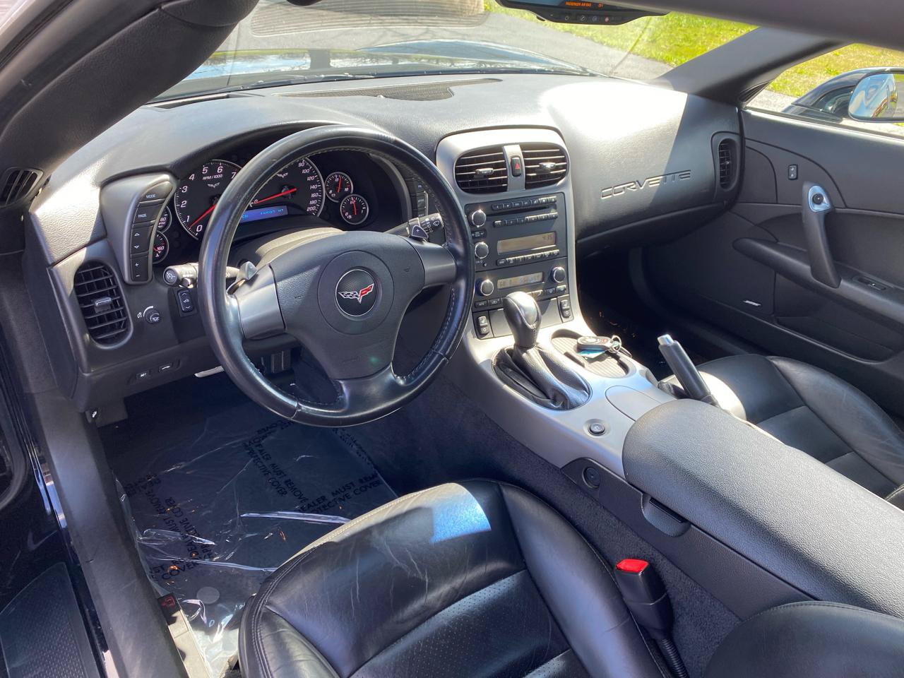 Used 2006 Chevrolet Corvette Convertible w/ Preferred Equipment Group RWD image 21