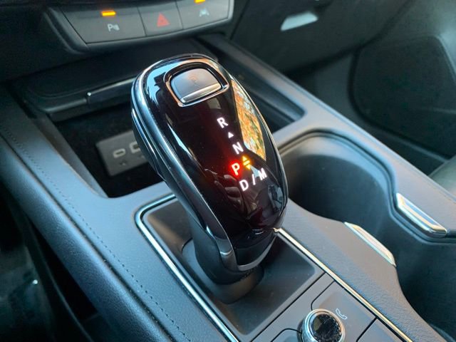 Used 2024 Cadillac XT4 Premium Luxury image 23