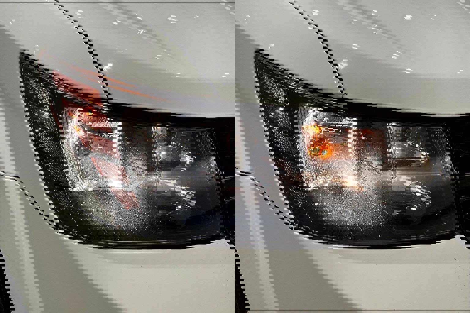 Used 2019 Dodge Journey SE FWD image 30