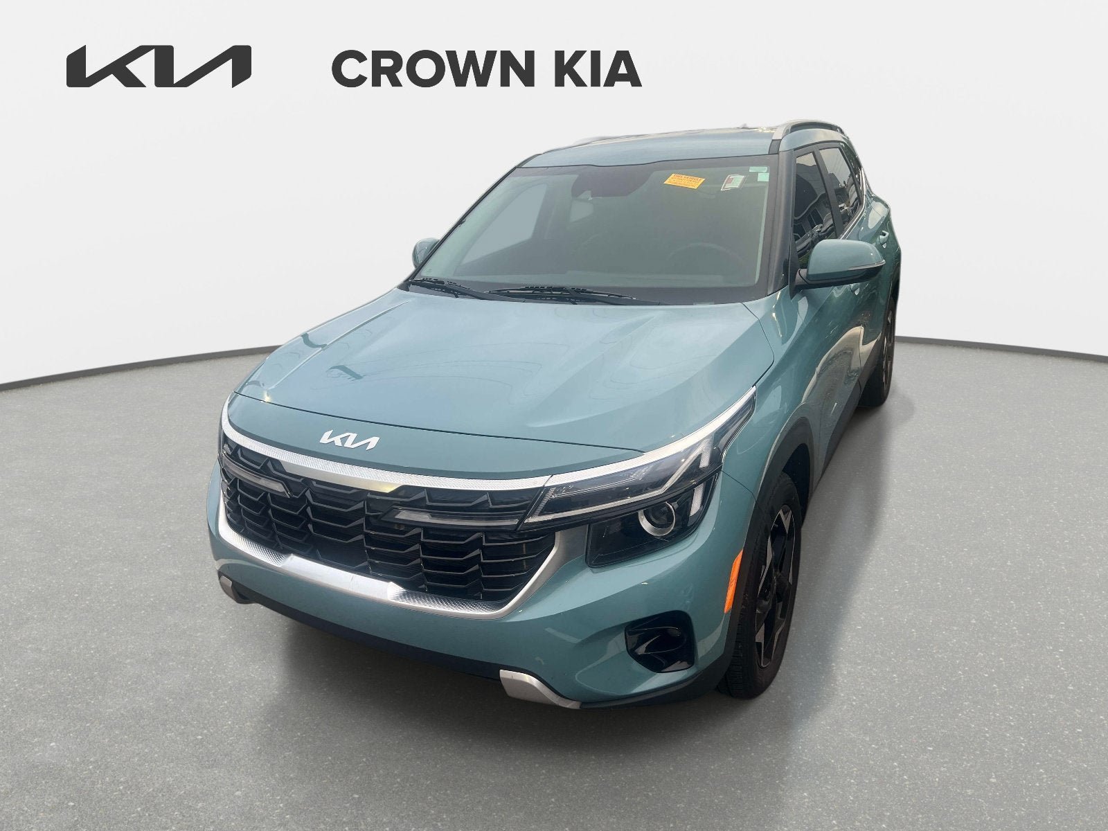 Used 2024 Kia Seltos EX FWD image 2