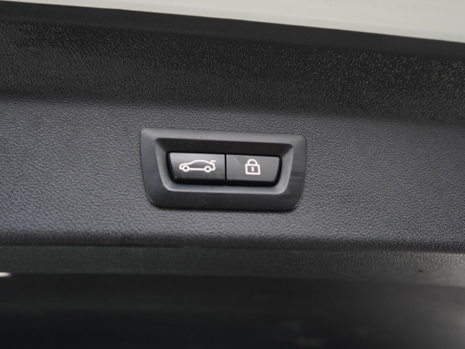 Used 2021 BMW X3 xDrive30i AWD/4WD image 17