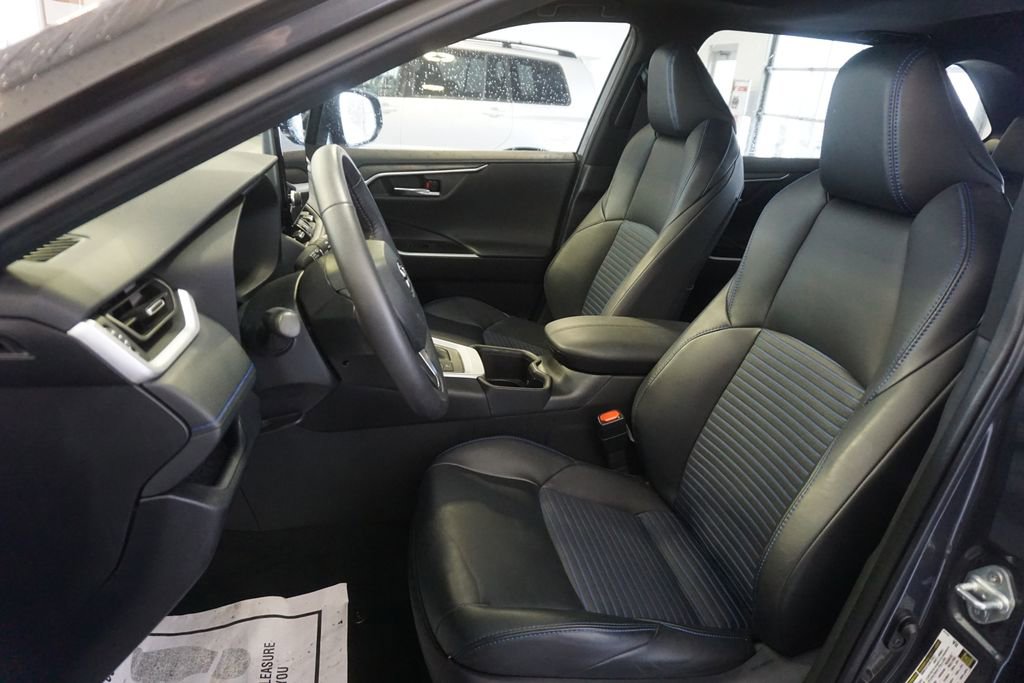 Used 2024 Toyota RAV4 XSE w/ Advanced Technology Package image 20