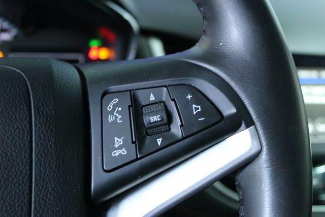 Used 2018 Chevrolet Trax LT w/ LT Convenience Package AWD/4WD image 16