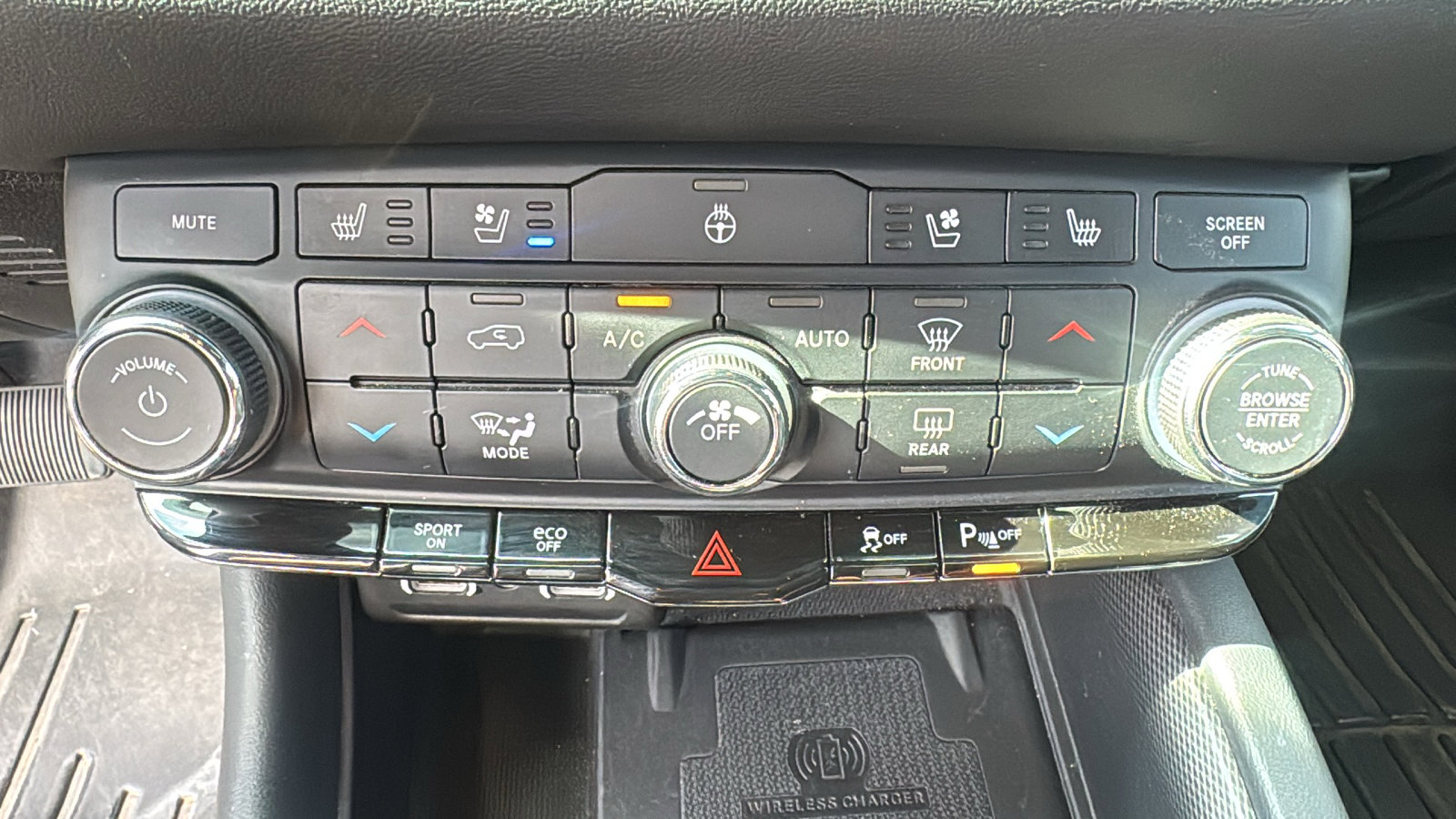 Certified 2024 Dodge Durango R/T image 20