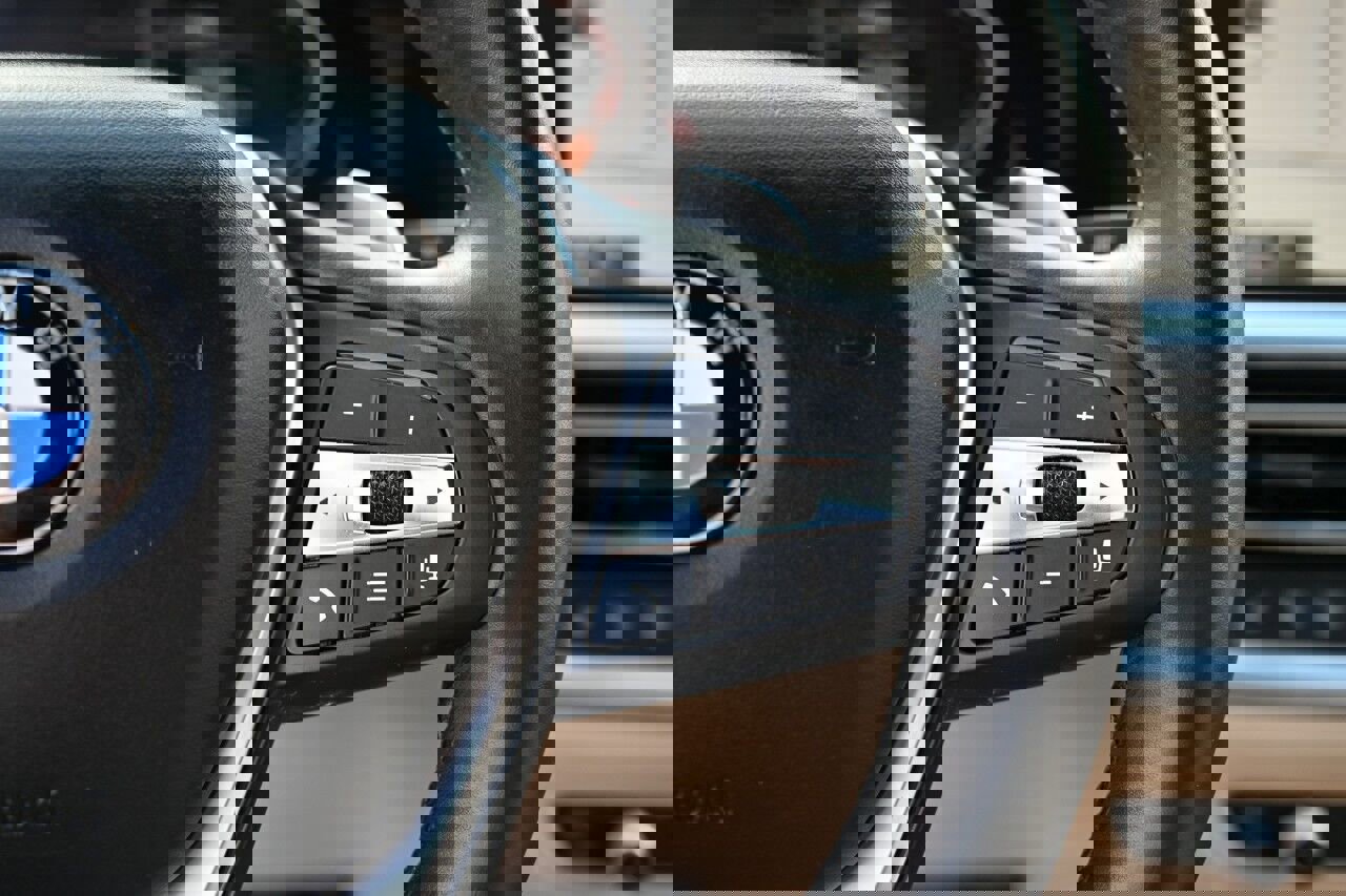 Used 2019 BMW 330i Sedan image 22