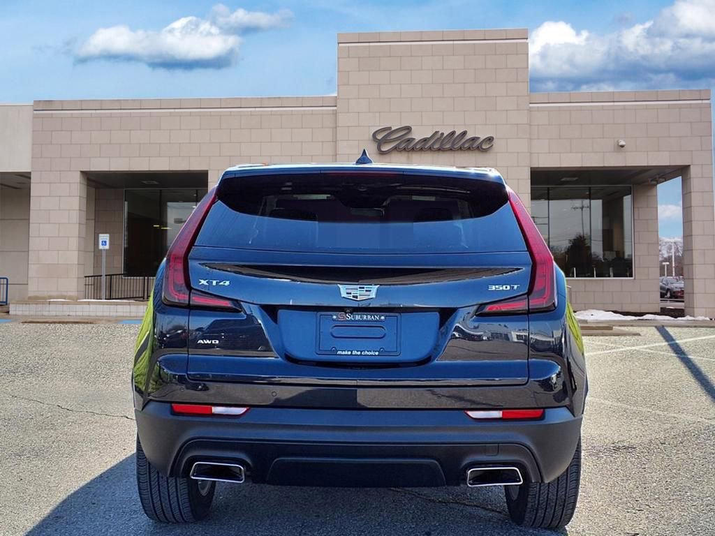 Certified 2023 Cadillac XT4 Luxury w/ Cold Weather Package image 6