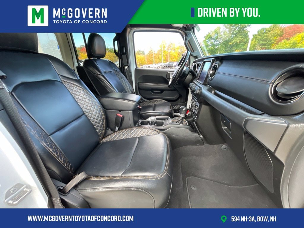 Used 2021 Jeep Wrangler Unlimited Sahara AWD/4WD image 28