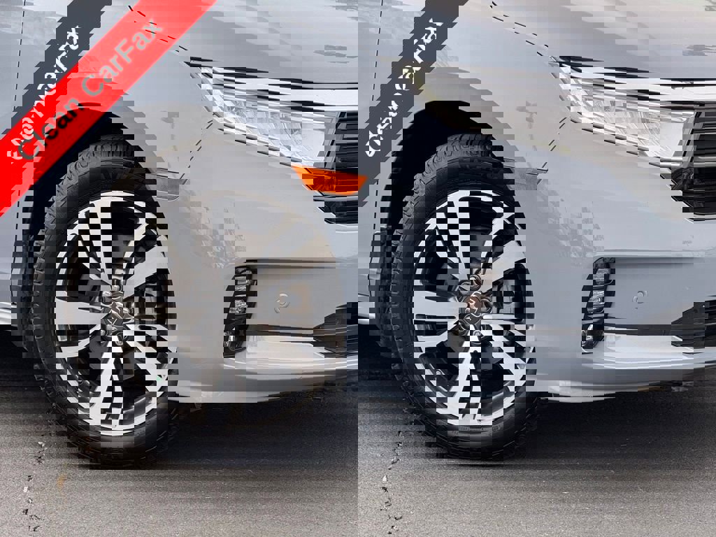 Used 2023 Honda Odyssey Touring image 5