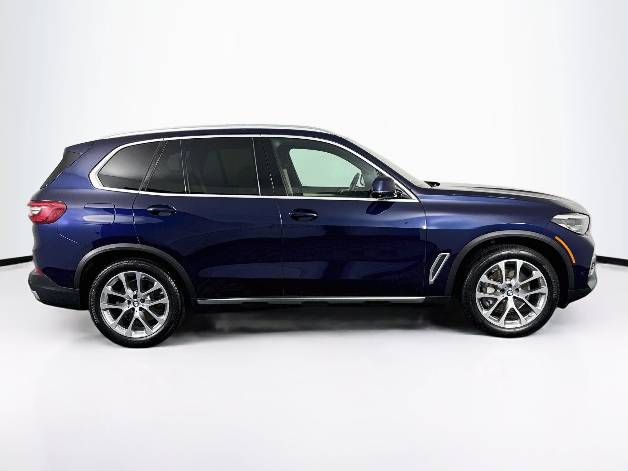 Used 2020 BMW X5 xDrive40i w/ Premium Package AWD/4WD image 16