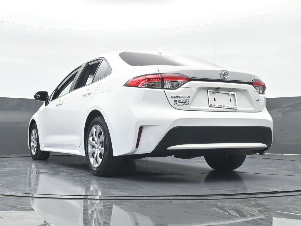 Used 2022 Toyota Corolla LE image 54