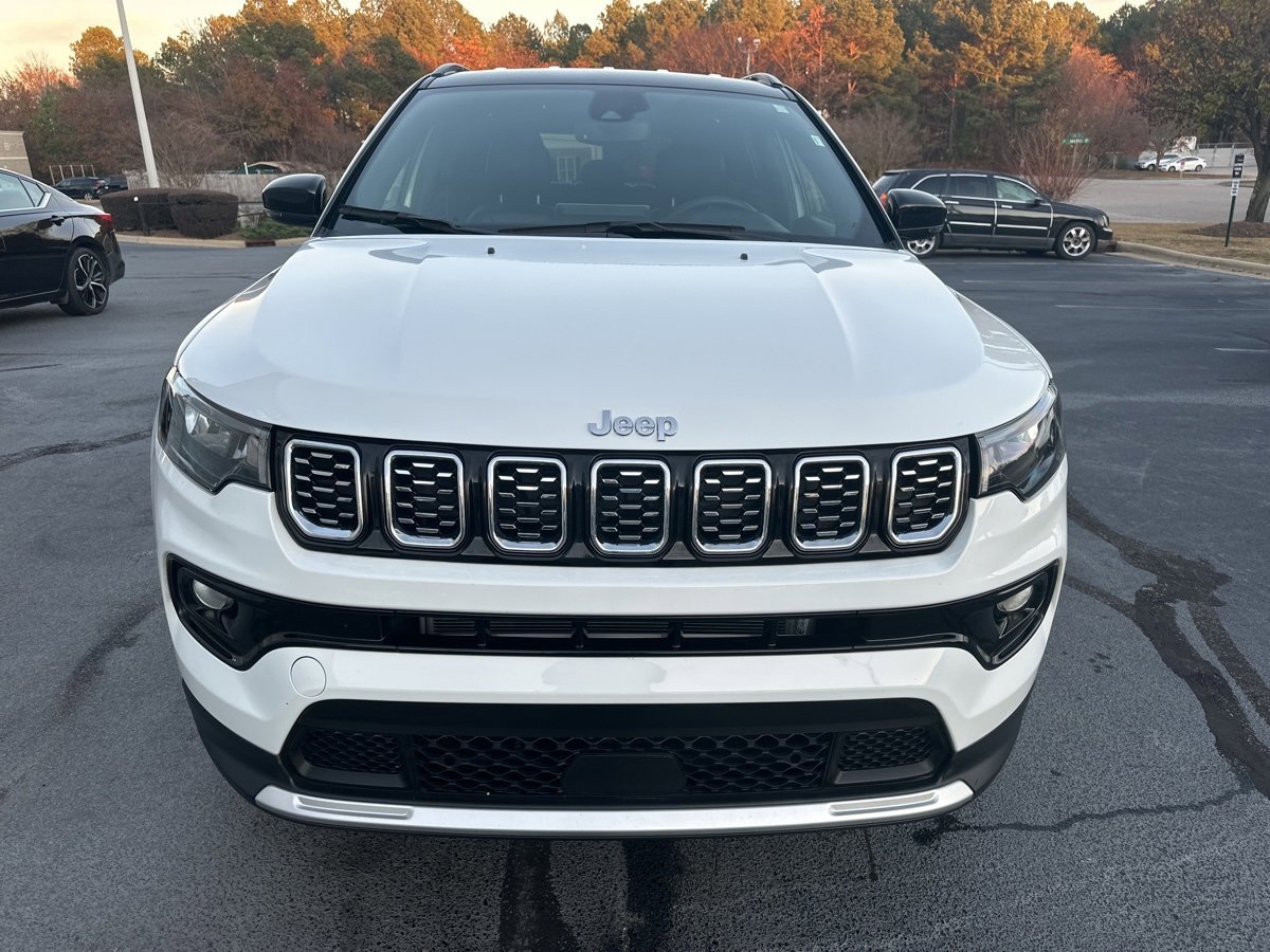 Used 2024 Jeep Compass Limited image 2