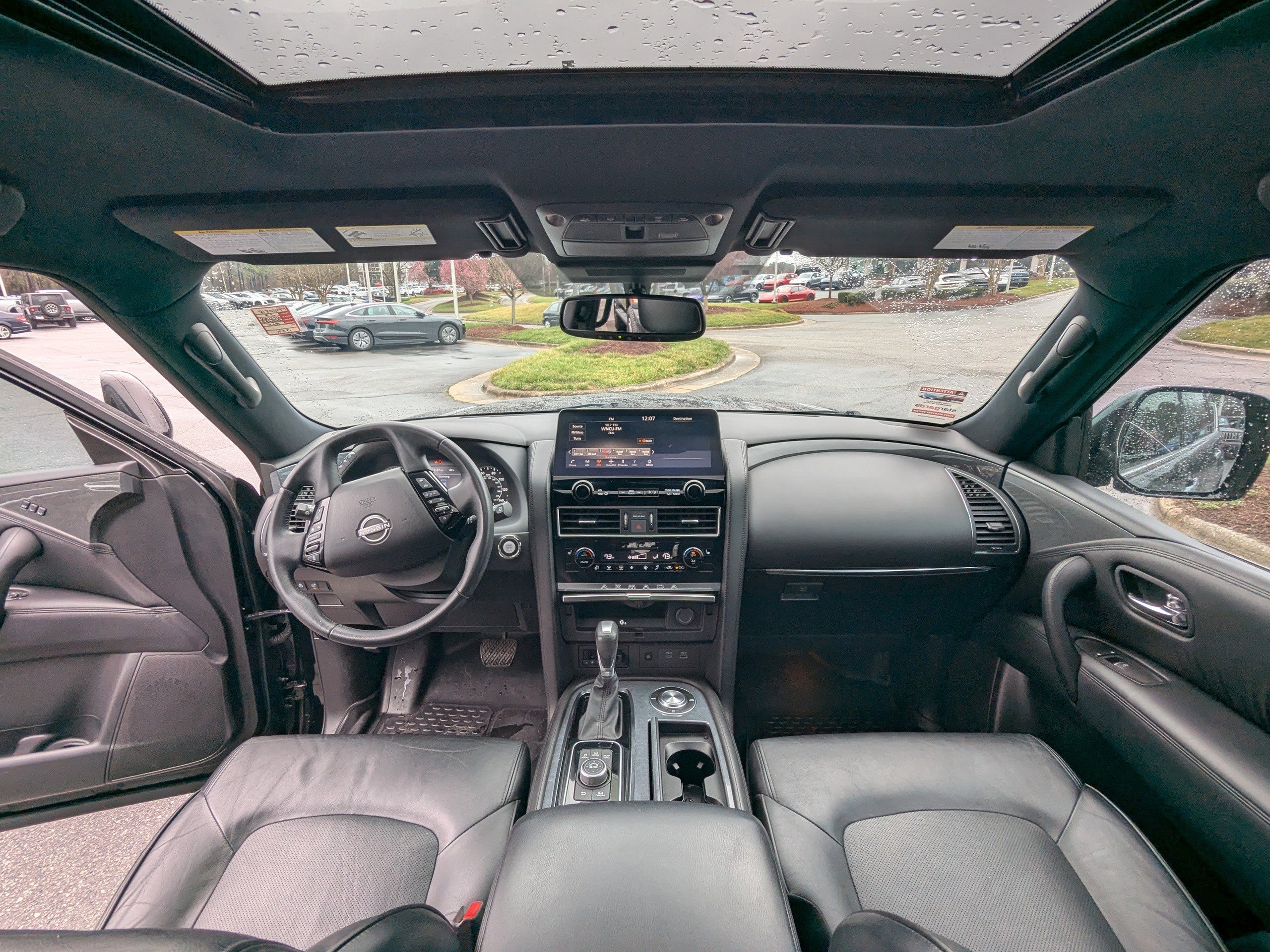 Used 2023 Nissan Armada SL w/ Midnight Edition Package image 12